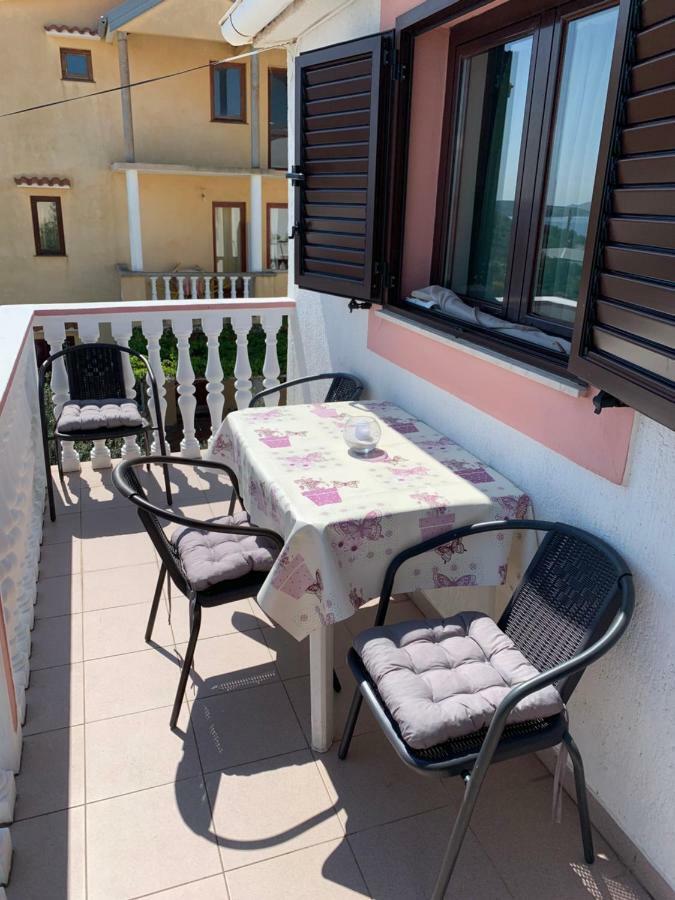 Apartments Ema Sali Exterior foto